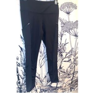 Black fleece leggings with side pockets